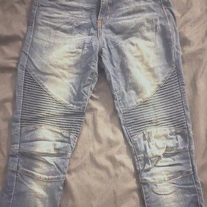 Motto Style Jeans - Medium Wash - High Waisted & Stretchy